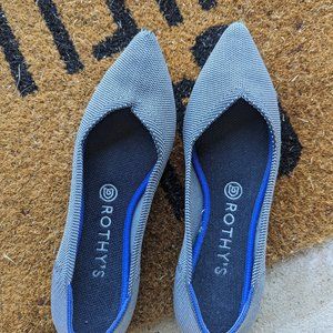 Rothys Pointy Toe Gray